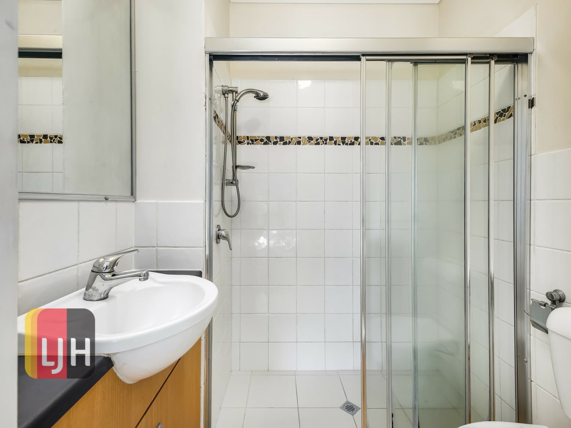 Townhouse 6/63 Barron Street, Gordon Park, Gordon Park - Thumbnail 7