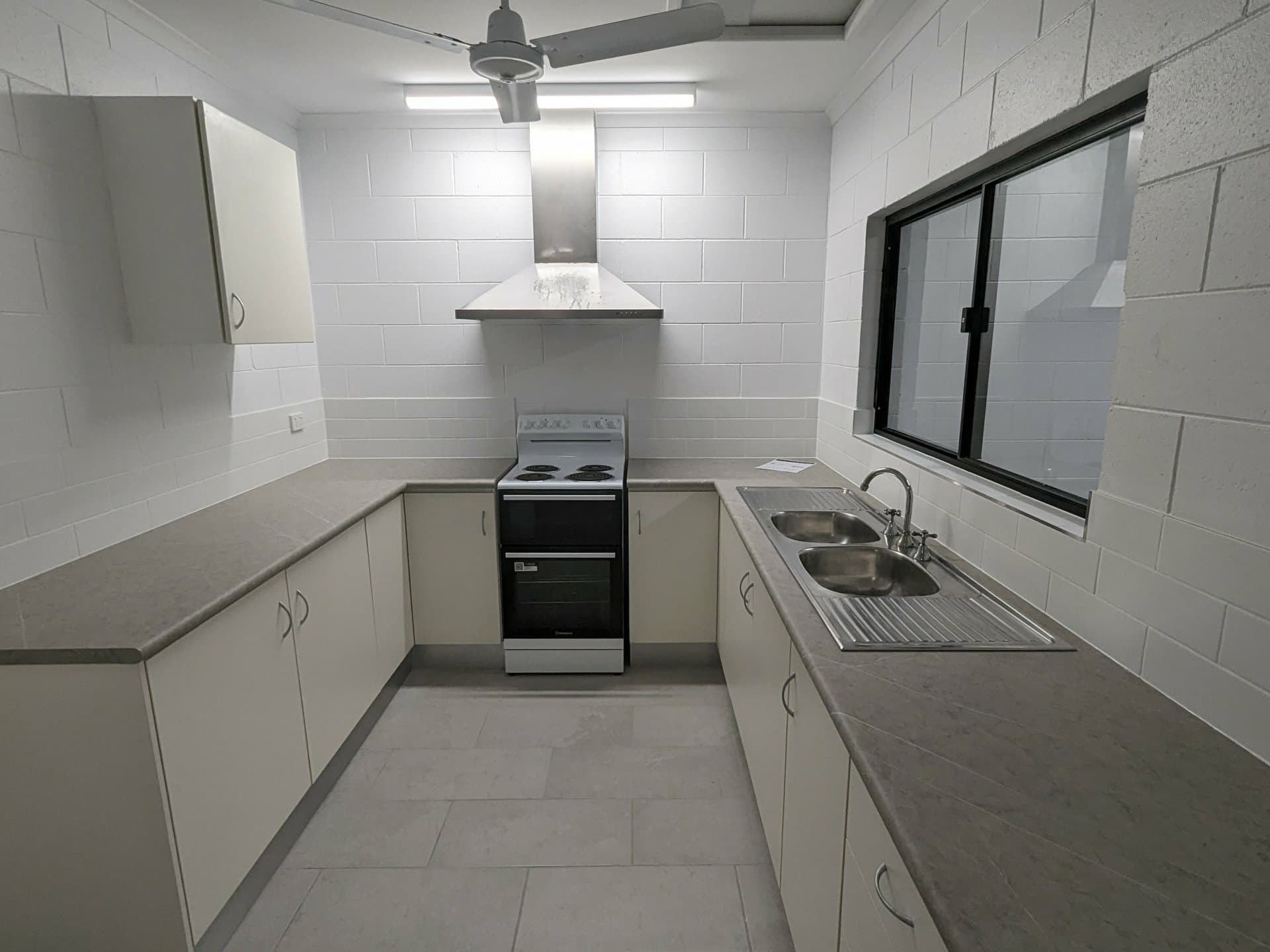 1/8 Mendelsohn Street Gordonvale QLD, Gordonvale - Thumbnail 2