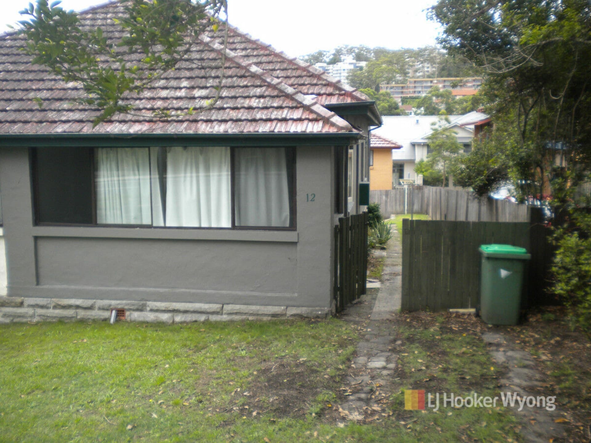 12 York Street Gosford NSW, Gosford - Thumbnail 2