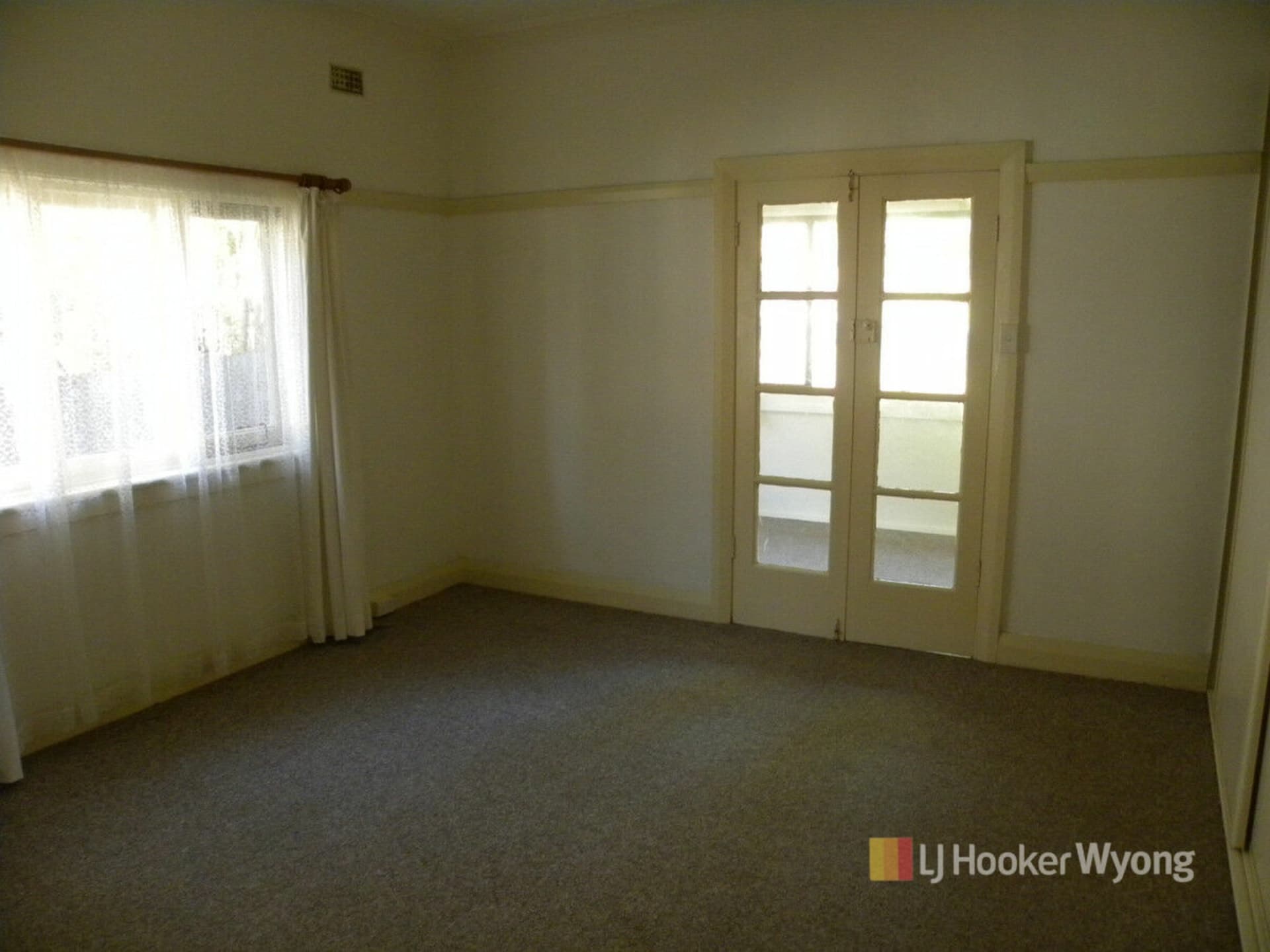 12 York Street Gosford NSW, Gosford - Thumbnail 5