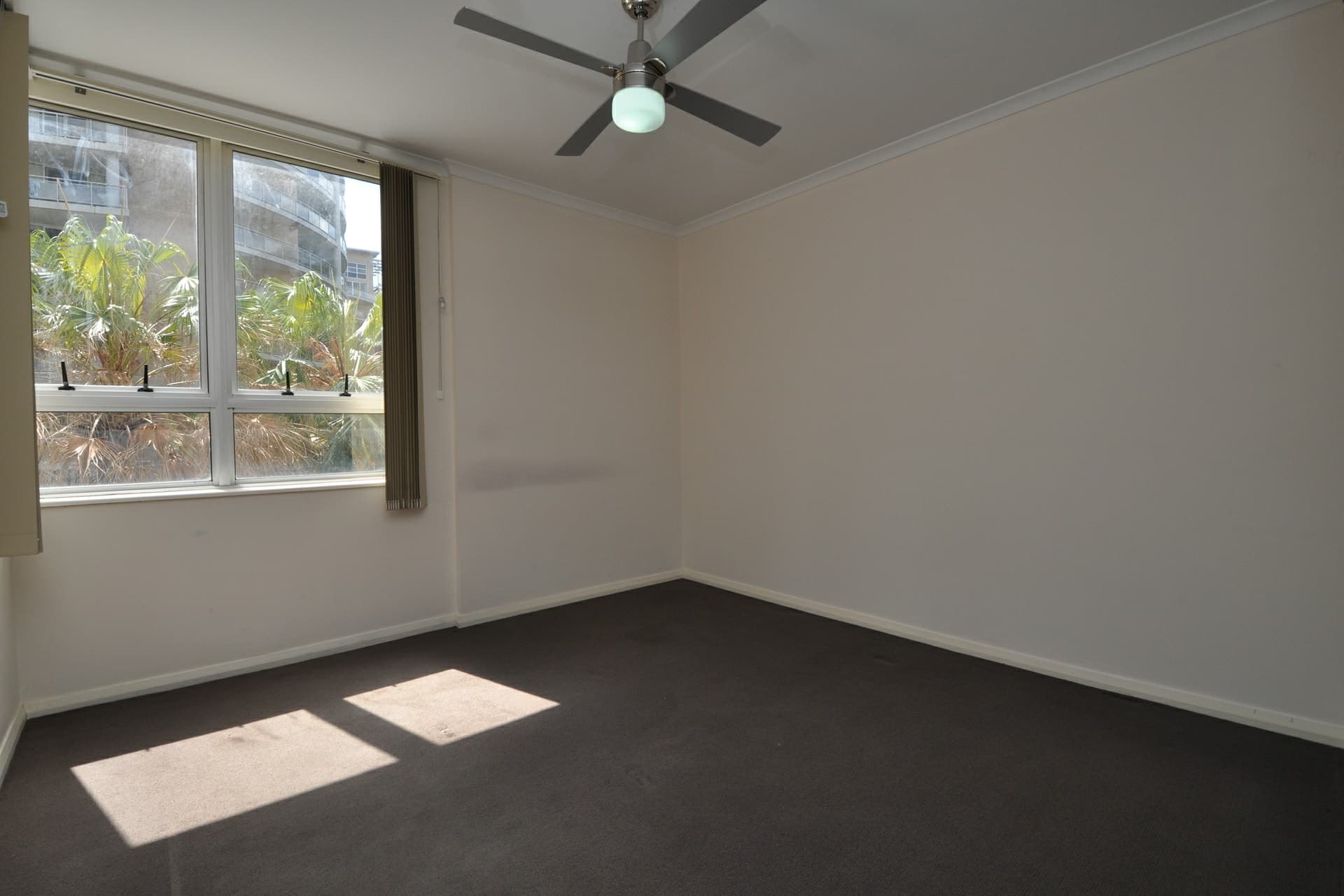 211/80 John Whiteway Drive Gosford NSW, Gosford - Thumbnail 6