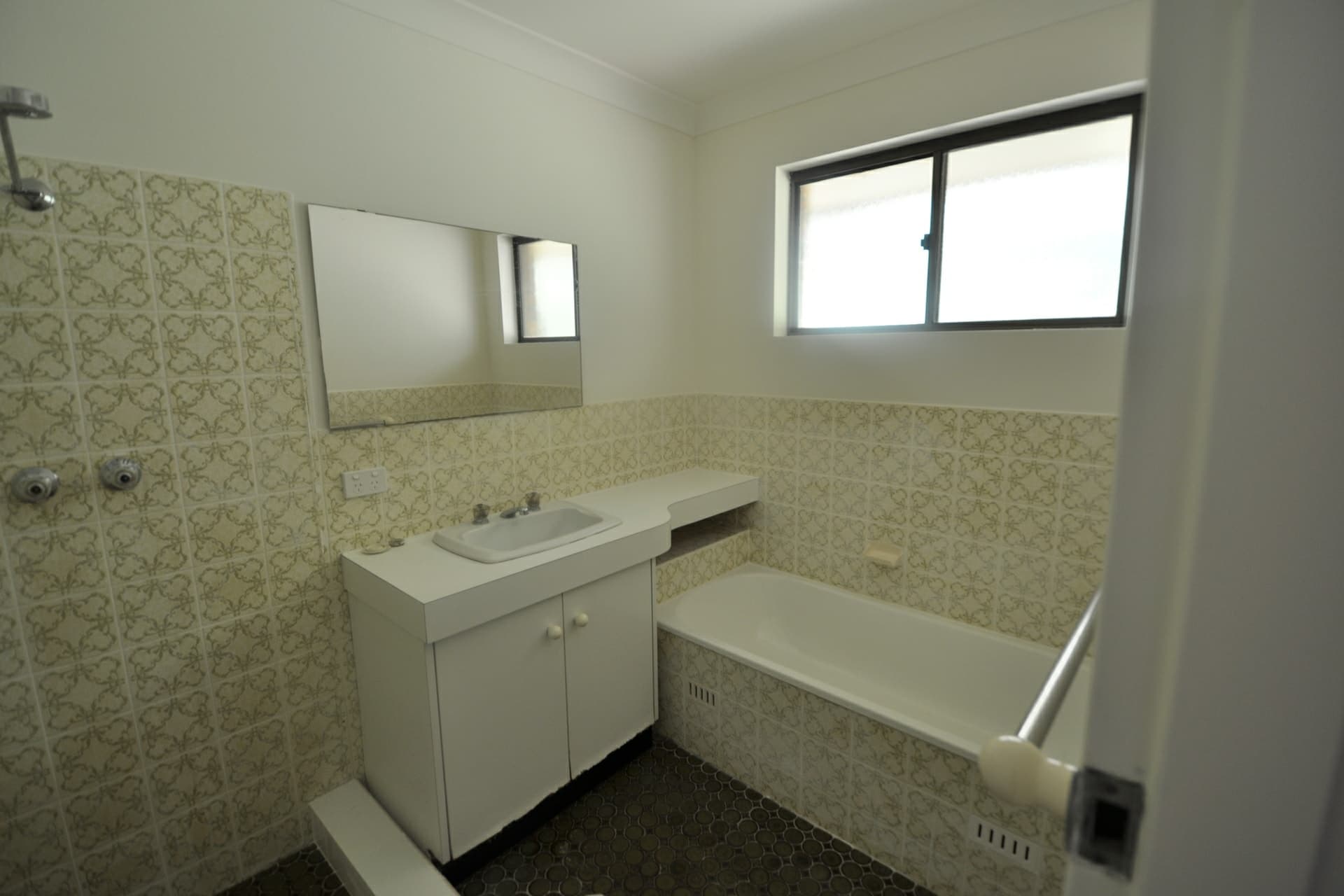 3/144 Faunce Street Gosford NSW, Gosford - Thumbnail 5