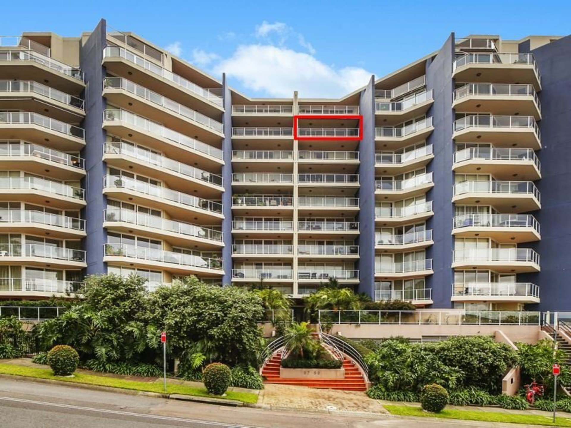 904/97, Gosford - Thumbnail 2