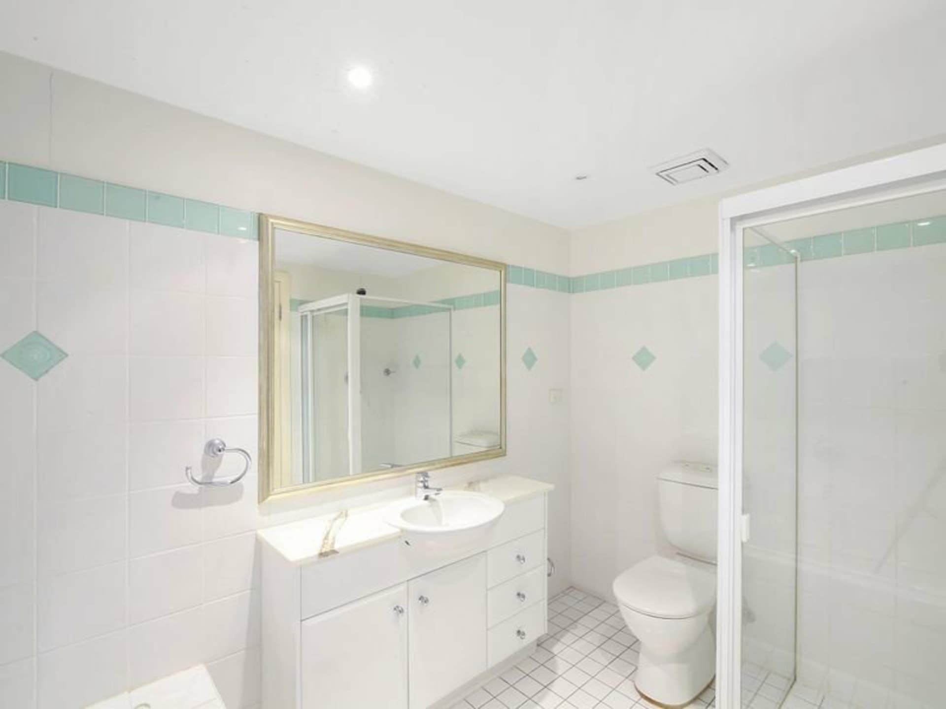 904/97, Gosford - Thumbnail 7