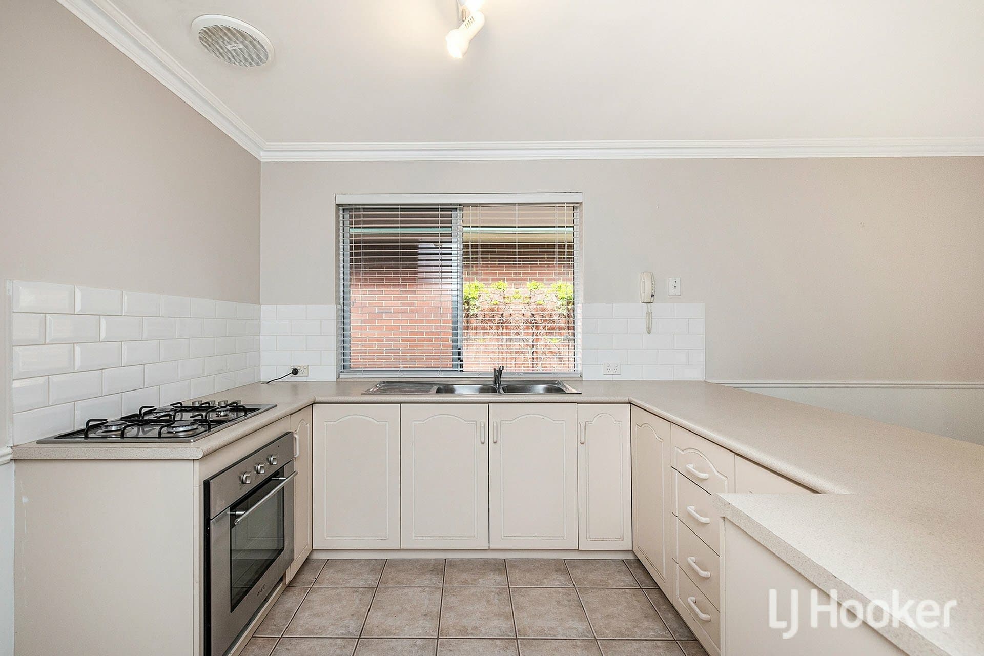 6/2 Glennis Close Gosnells WA, Gosnells - Thumbnail 4