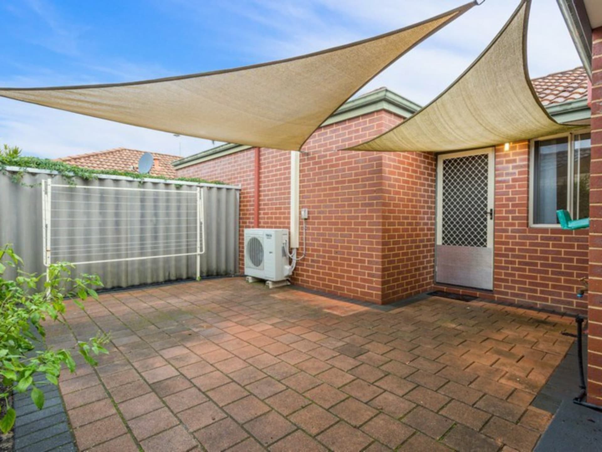 51/33 Seaforth Gardens Gosnells WA, Gosnells - Image 1