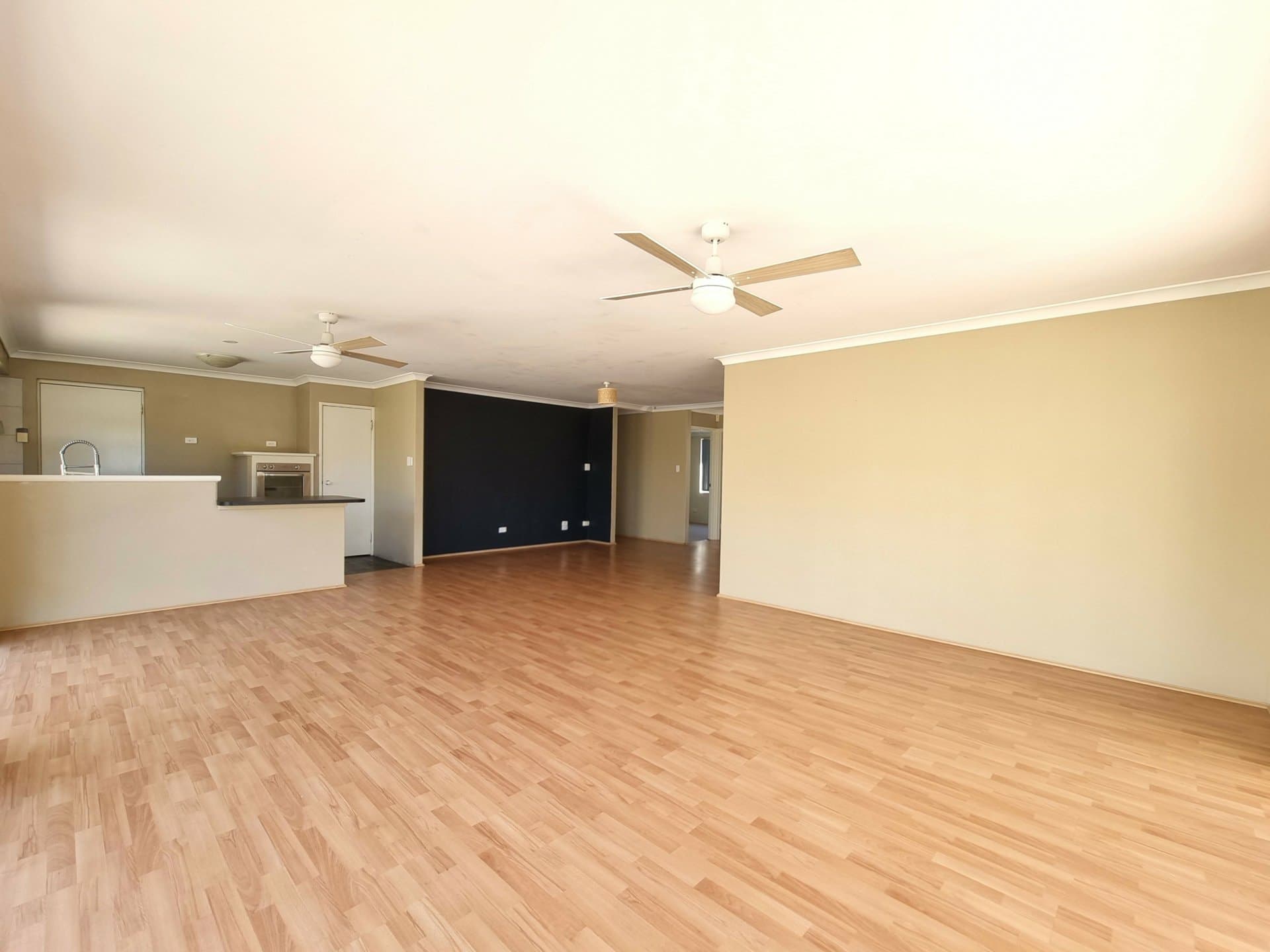 22 Fortescue Bend Gosnells WA, Gosnells - Image 1