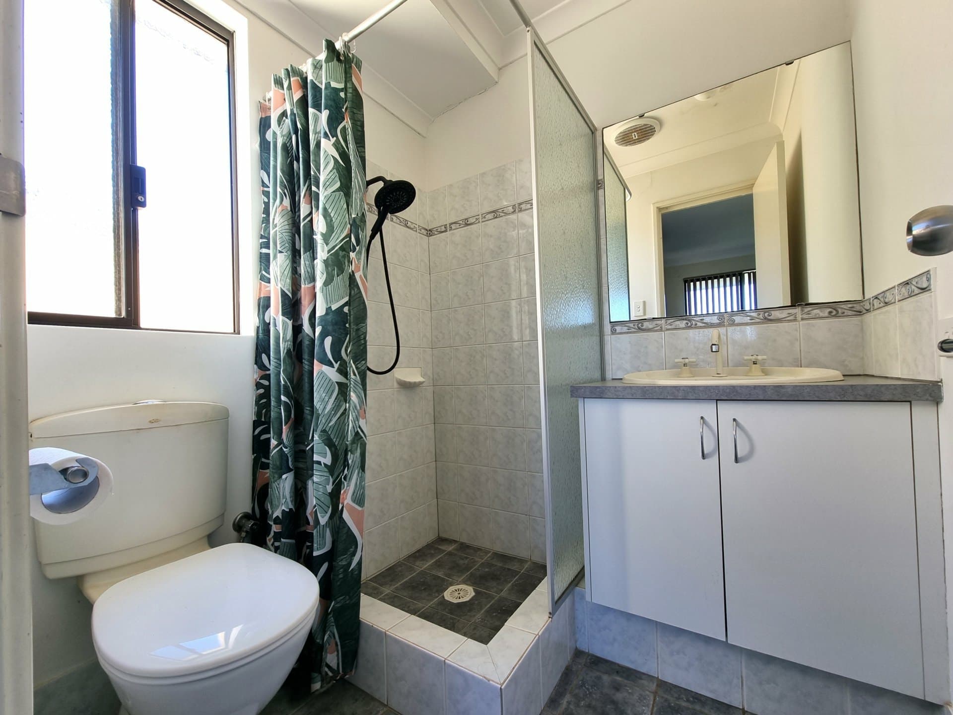 22 Fortescue Bend Gosnells WA, Gosnells - Thumbnail 5