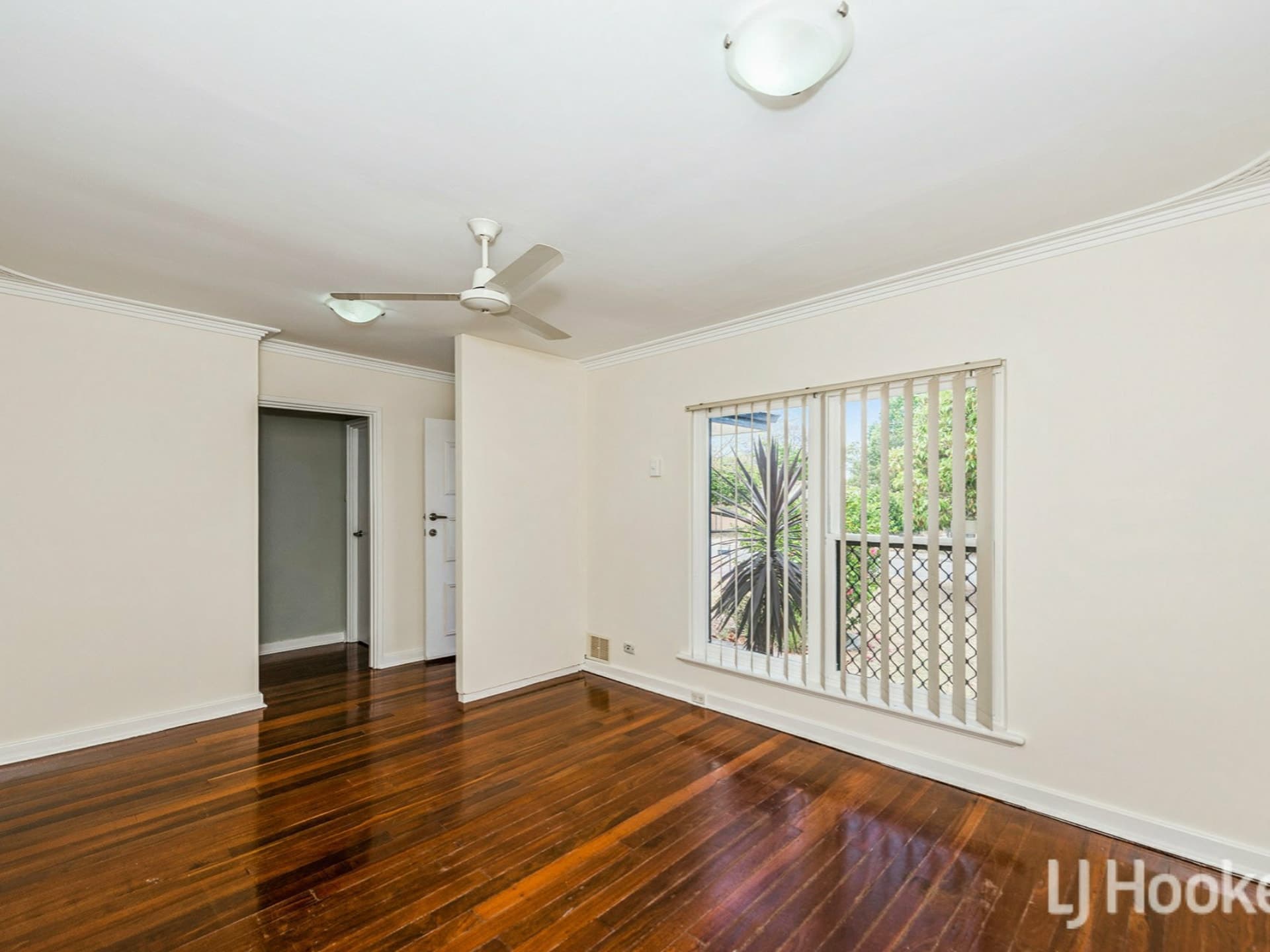 45 Eynesford Street Gosnells WA, Gosnells - Thumbnail 2