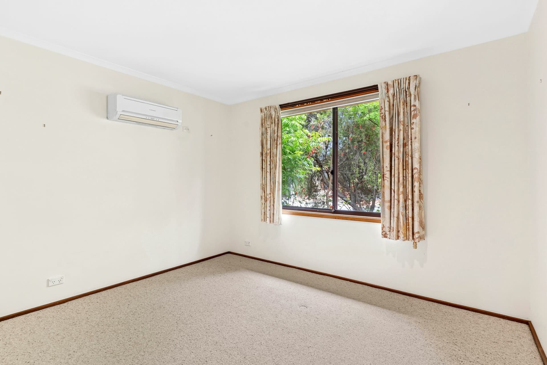 16 Kingsbury Street Gowrie ACT, Gowrie - Thumbnail 4