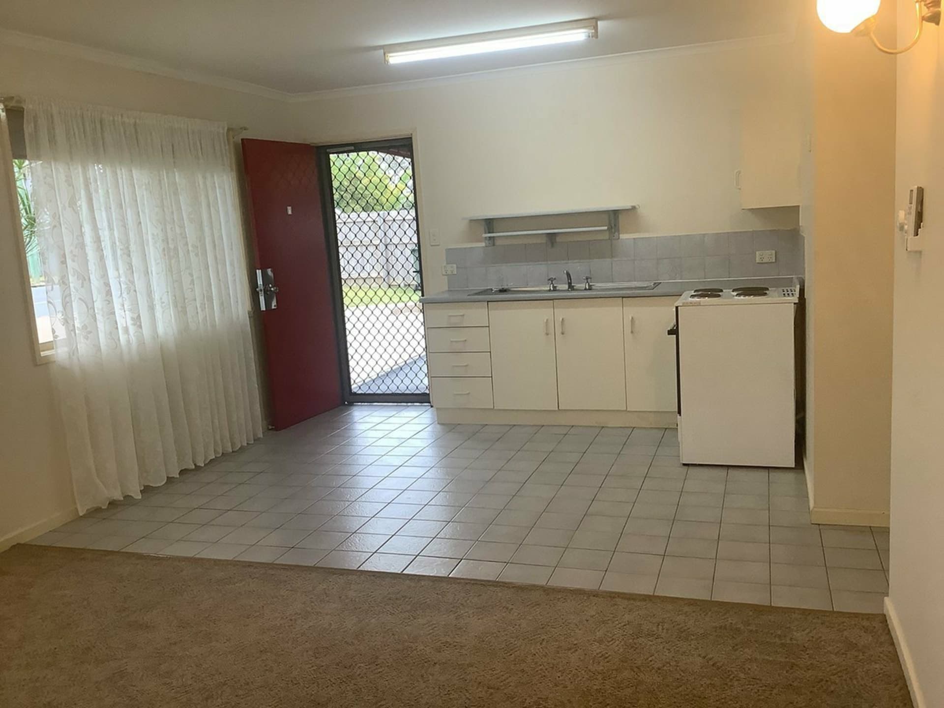 U1/206 Cambridge Street, Granville, Granville - Thumbnail 2