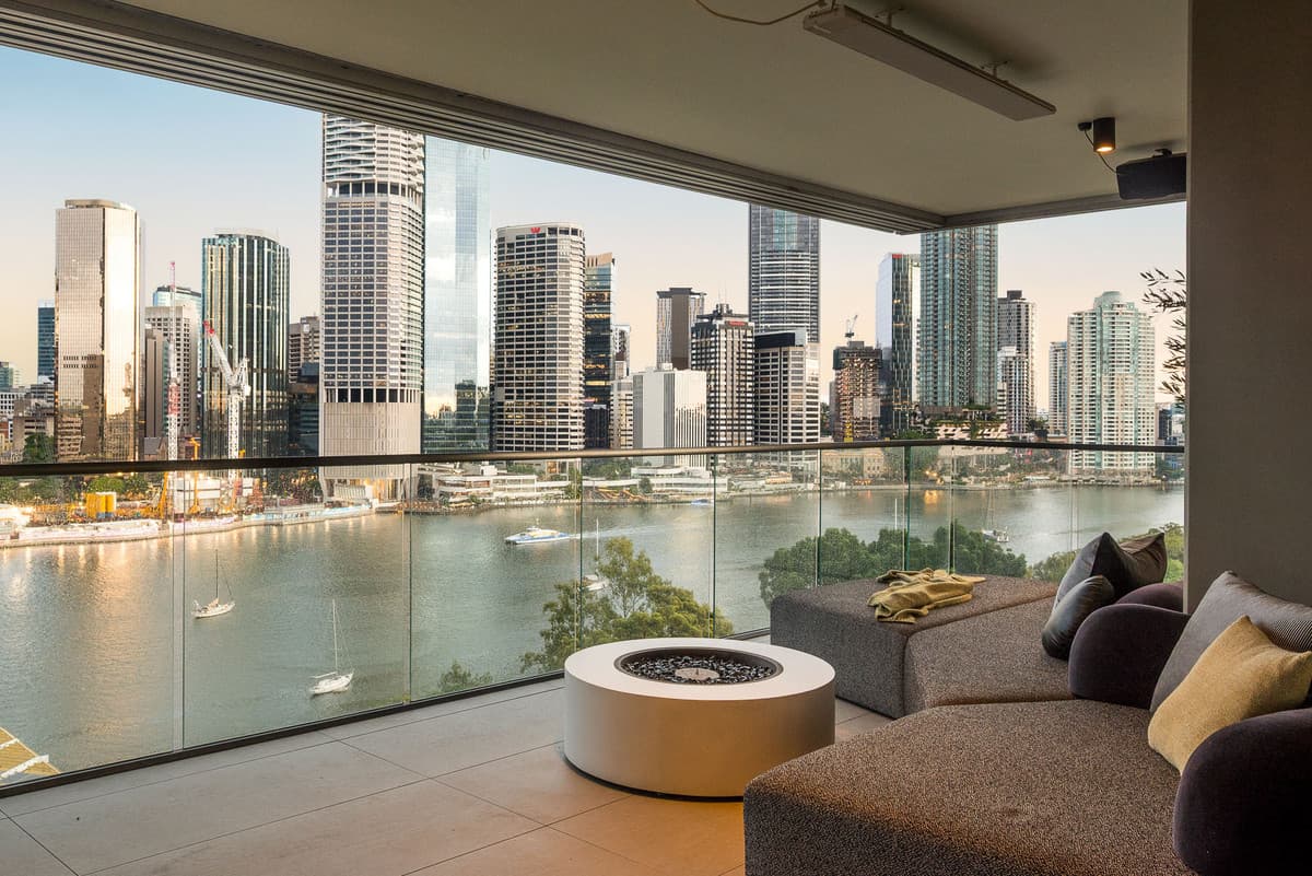 2 Scott Street, Kangaroo Point - Image 1