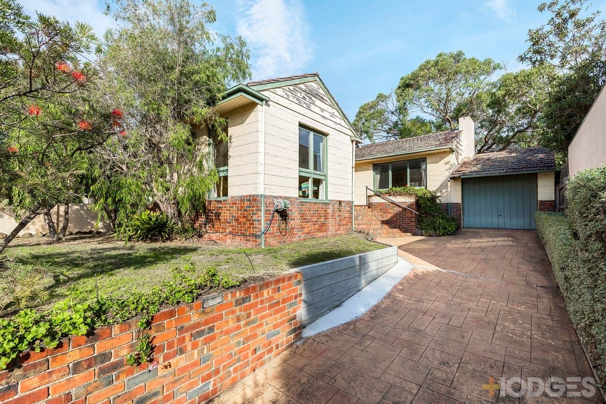 8 Fifth Street, Black Rock, VIC, 3193, Black Rock - Thumbnail 2
