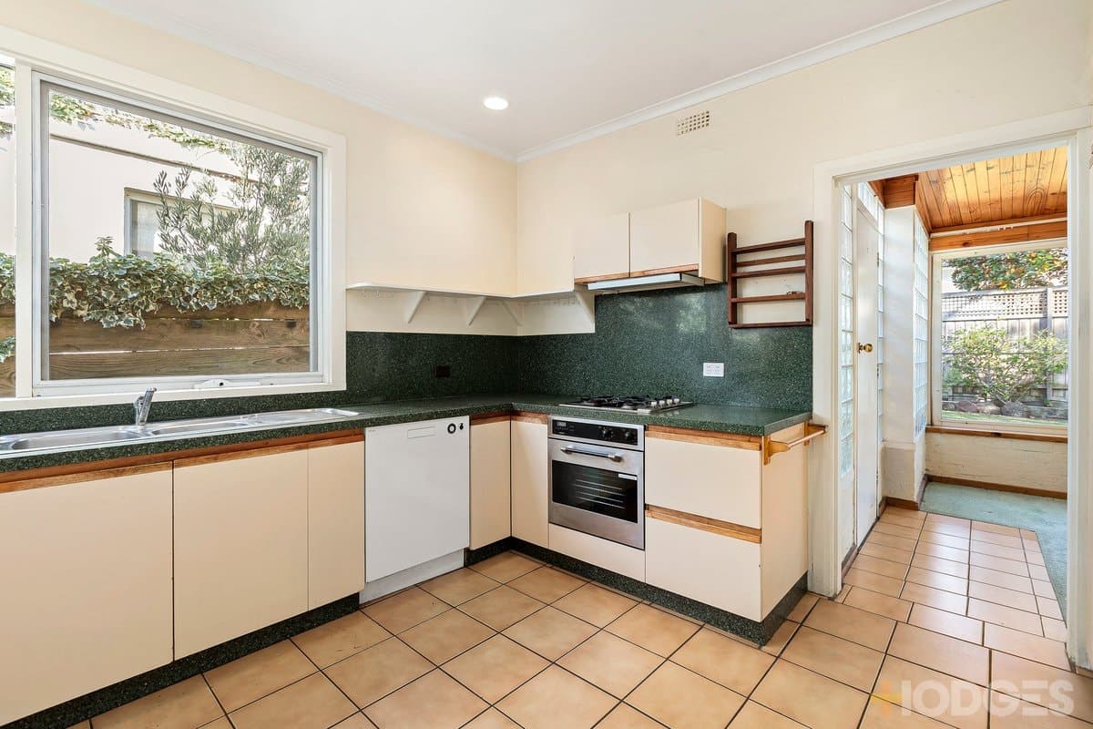 8 Fifth Street, Black Rock, VIC, 3193, Black Rock - Thumbnail 7
