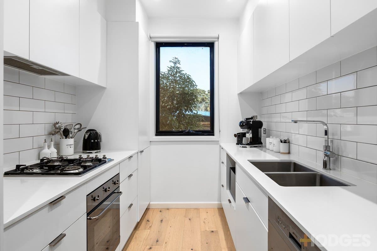 2 / 2 Bellevue Road, Cheltenham, VIC, 3192, Cheltenham - Thumbnail 4