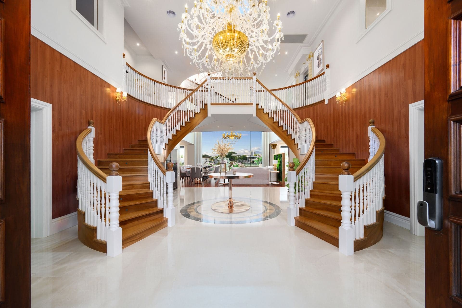 57-59 Monaco Street, Broadbeach Waters - Thumbnail 4