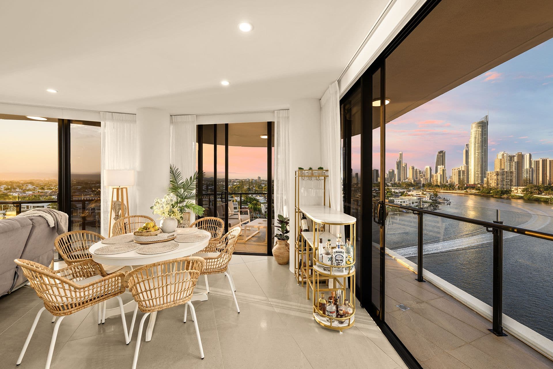 906/15-17 Cannes Avenue, Inspection By Appointment! - Thumbnail 8