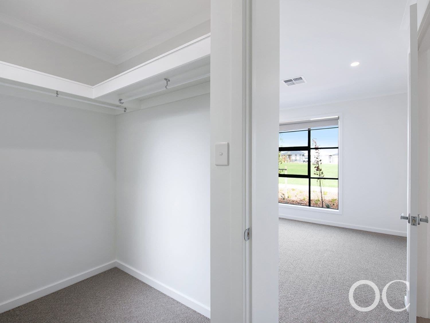 21 Sauble Lane, Seaford Heights - Thumbnail 8