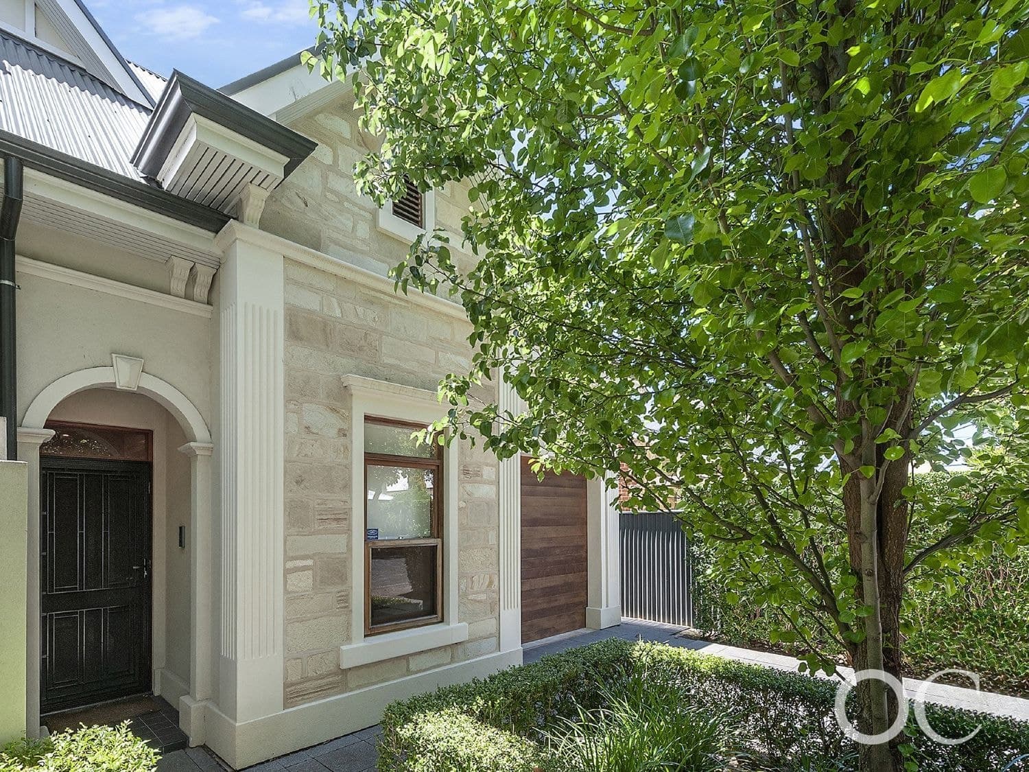 10 Esmond Street, Hyde Park - Image 1