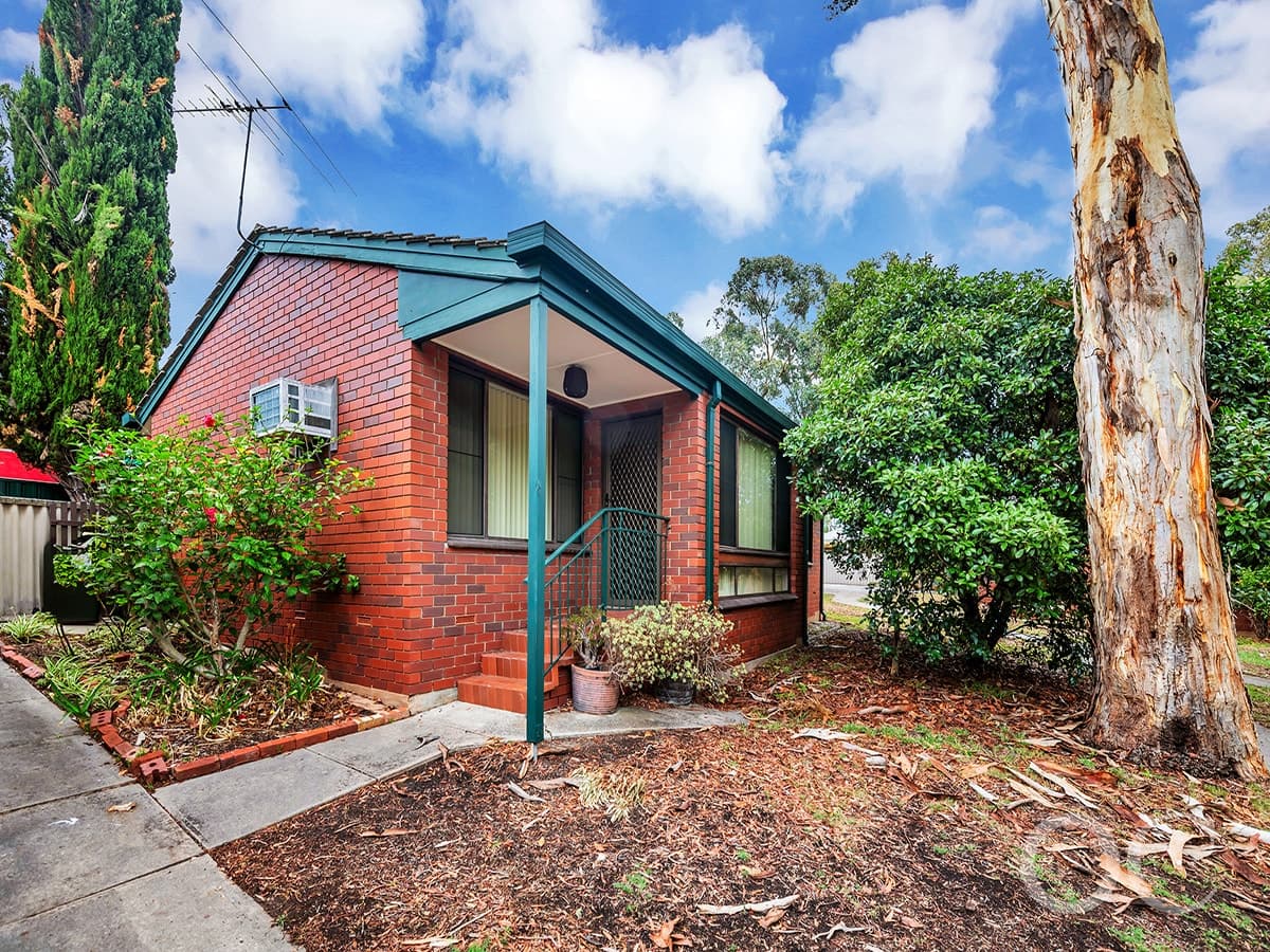 8/24 Waite Street, Blackwood - Image 1