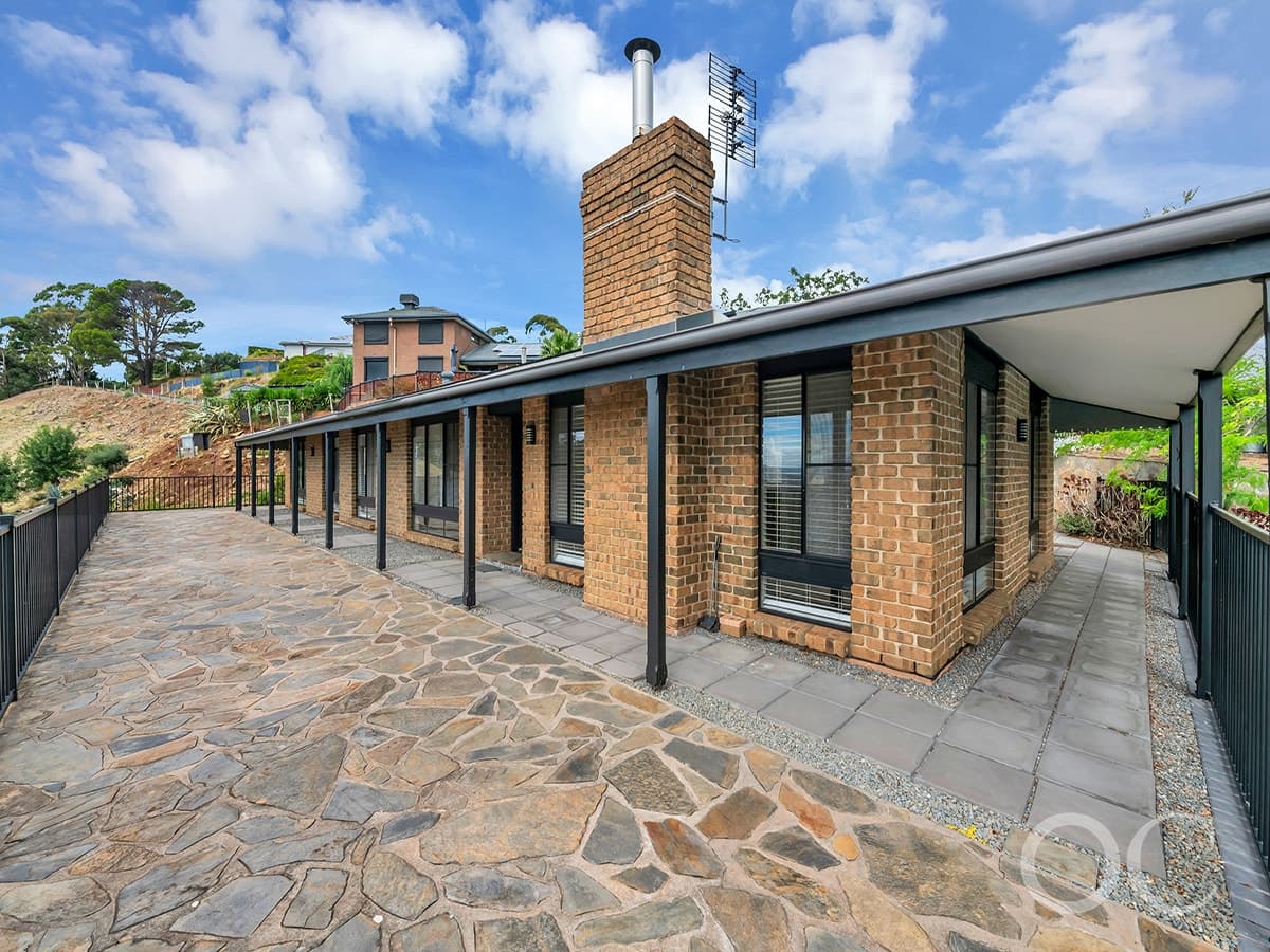 9 Seaview Road, Mount Osmond - Thumbnail 2