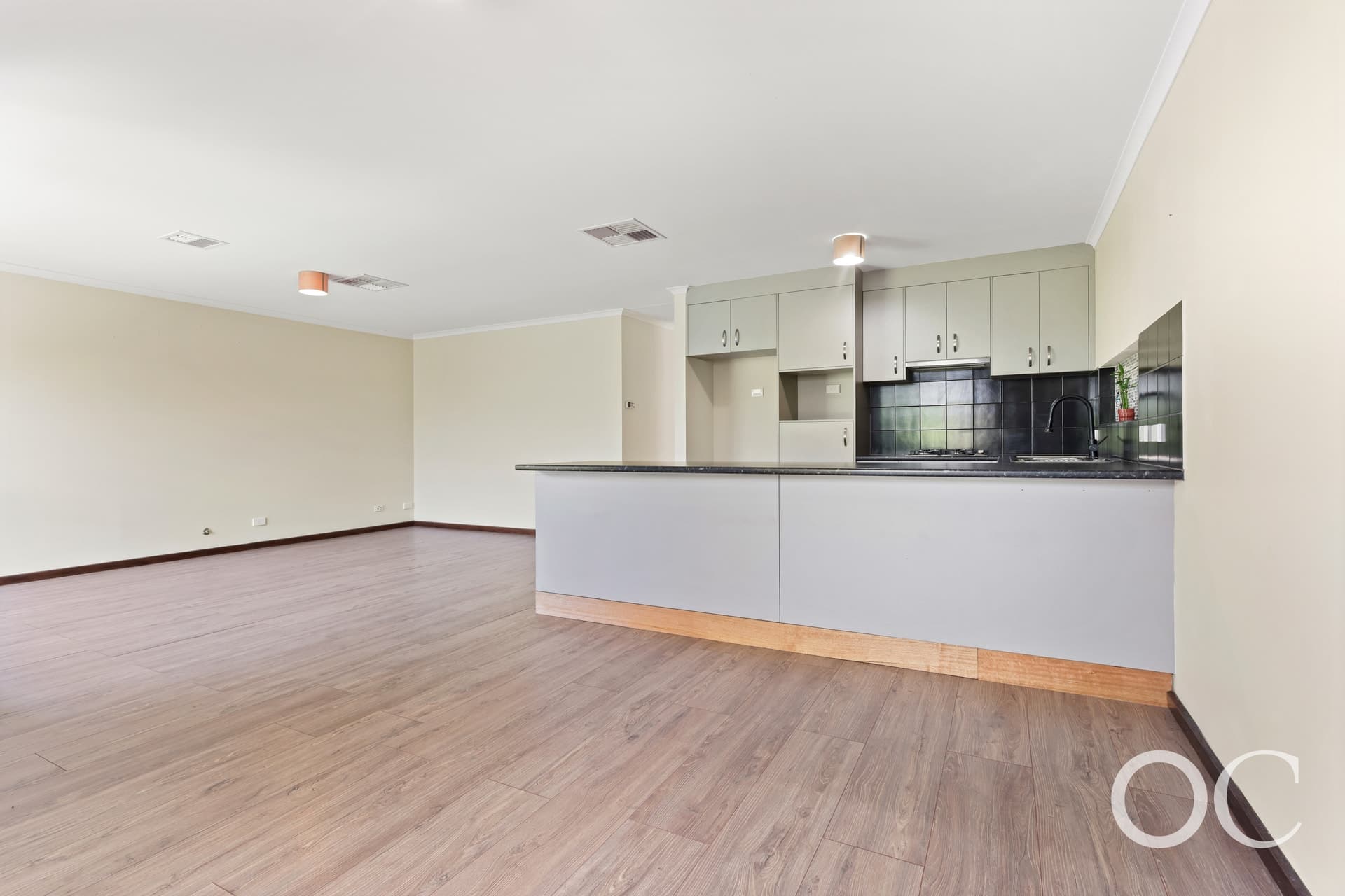 19 Kuta Crescent, Aldinga Beach - Thumbnail 2