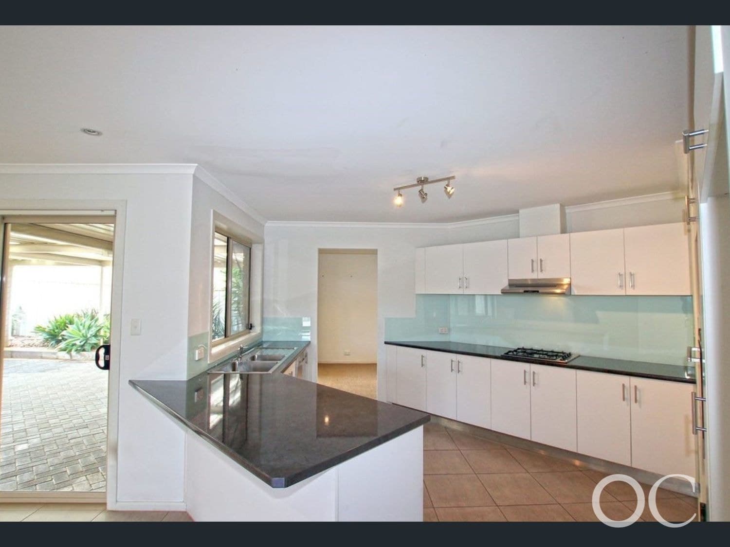 71 Pridham Boulevard, Aldinga Beach - Thumbnail 3