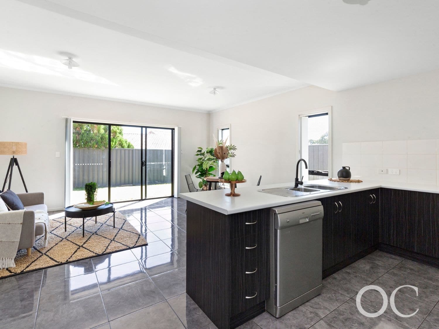 1 The Glenn, Morphett Vale - Thumbnail 2