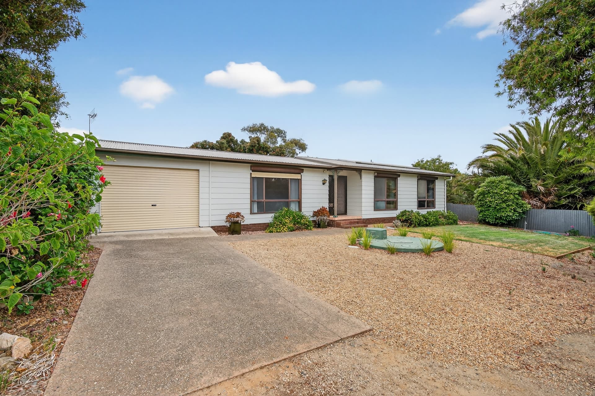 105 North Terrace, Port Elliot - Image 1
