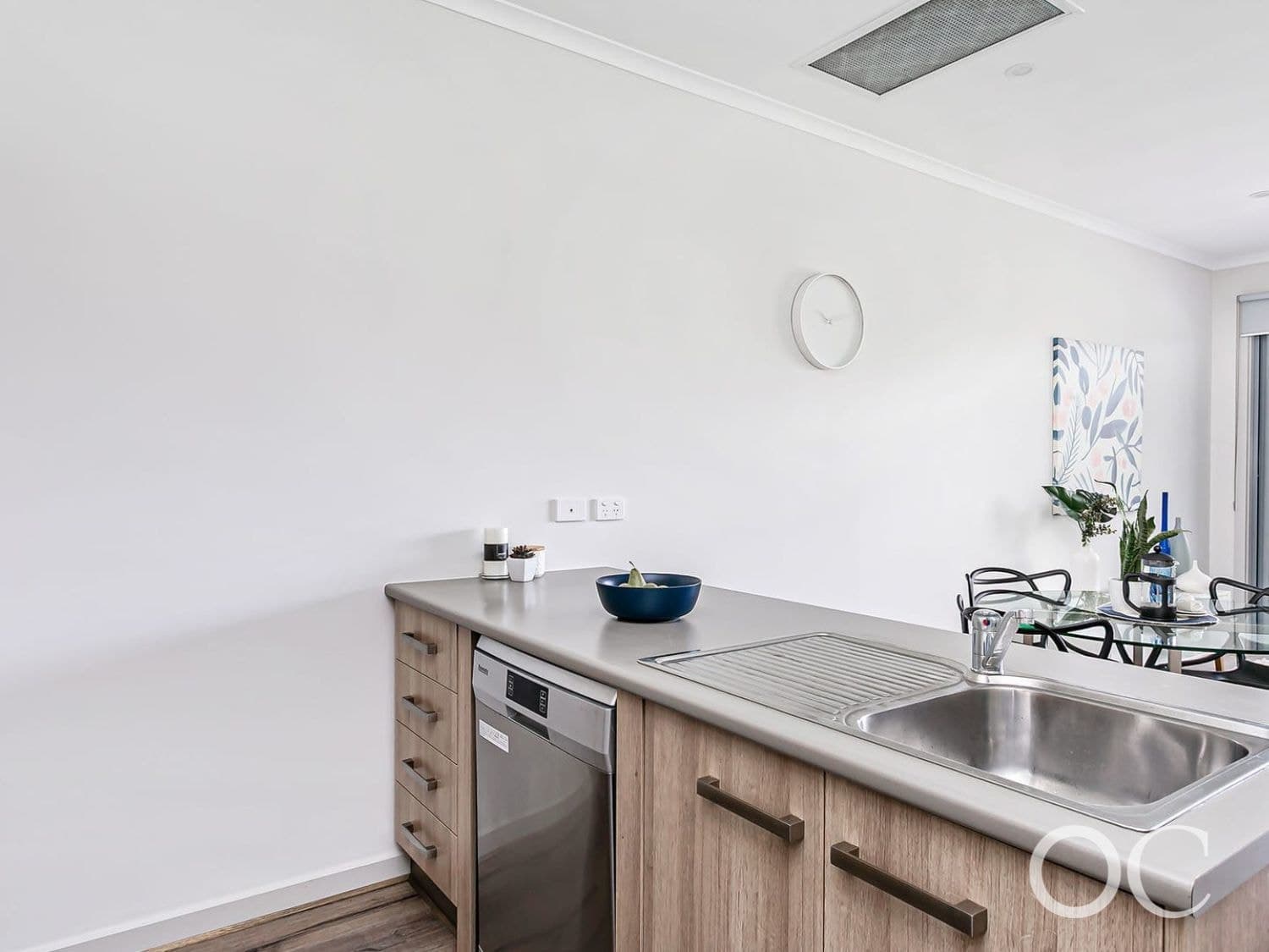 5 Ethelbert Square, Brompton - Thumbnail 4