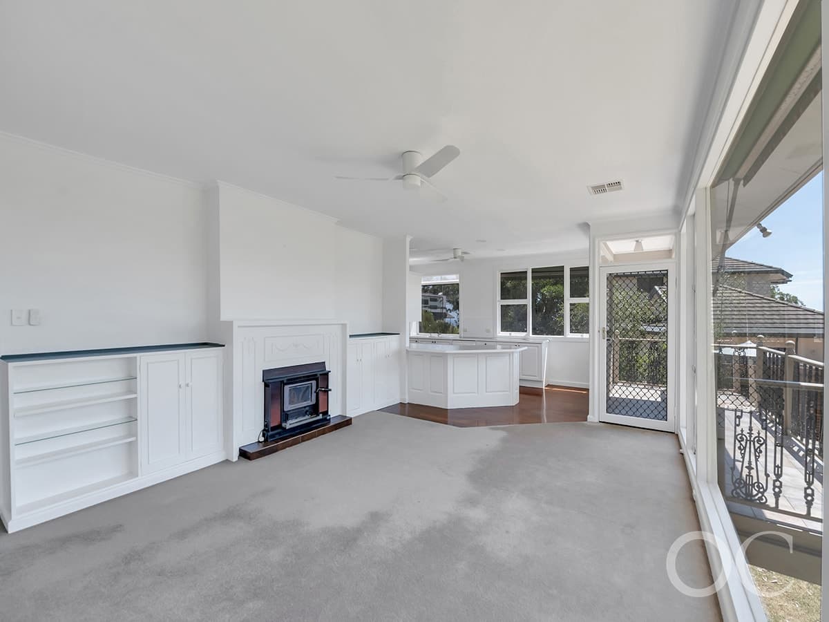 16 Centre Way, Belair - Thumbnail 3