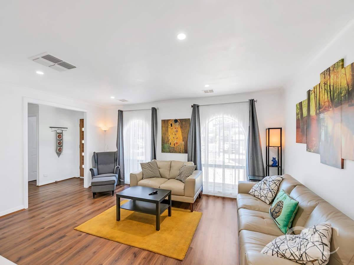 2 Rawe Court, Redwood Park - Thumbnail 2