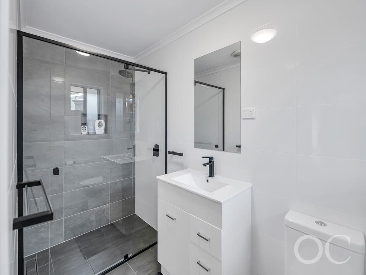 2 Rawe Court, Redwood Park - Thumbnail 4