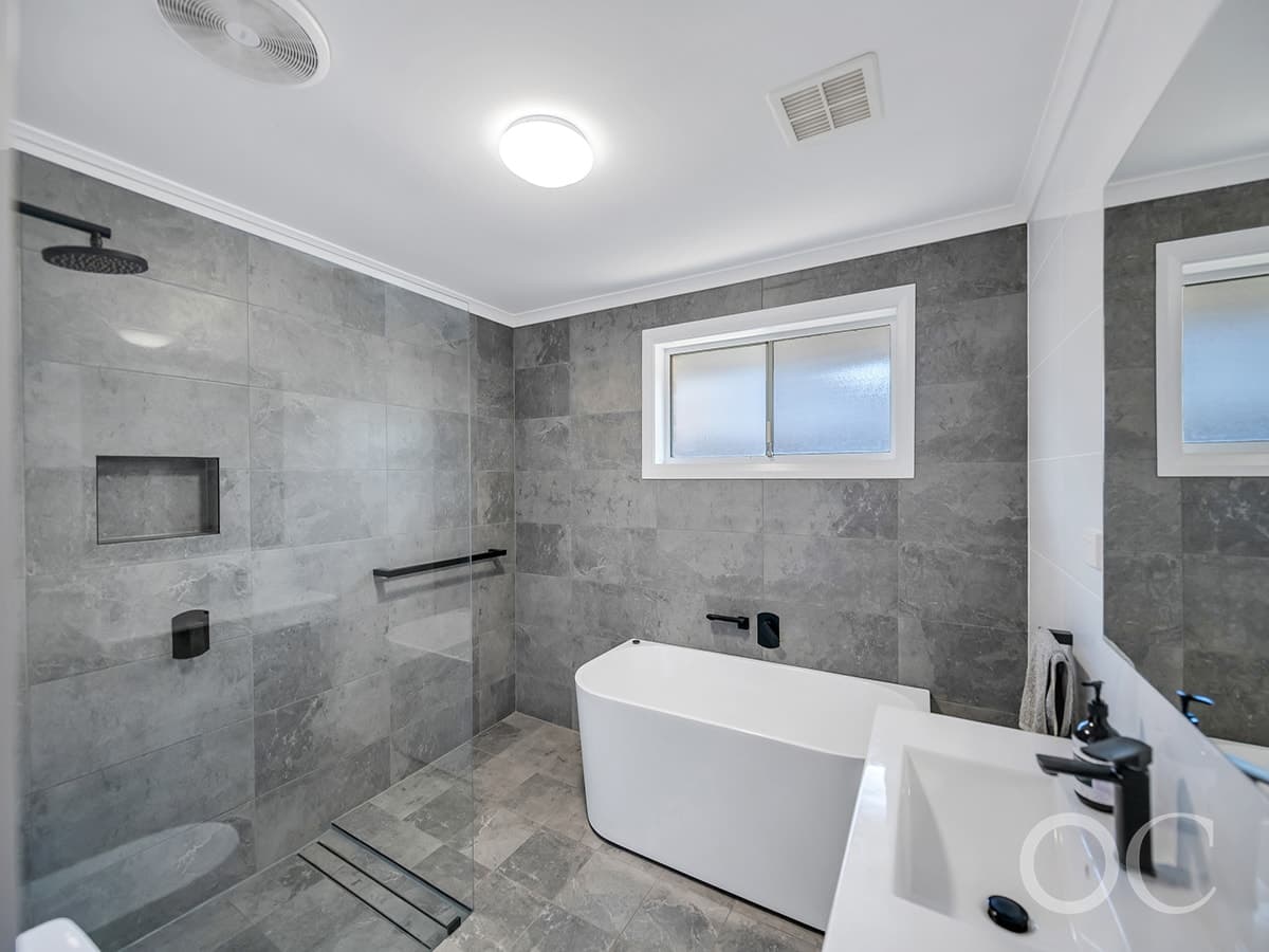 2 Rawe Court, Redwood Park - Thumbnail 6