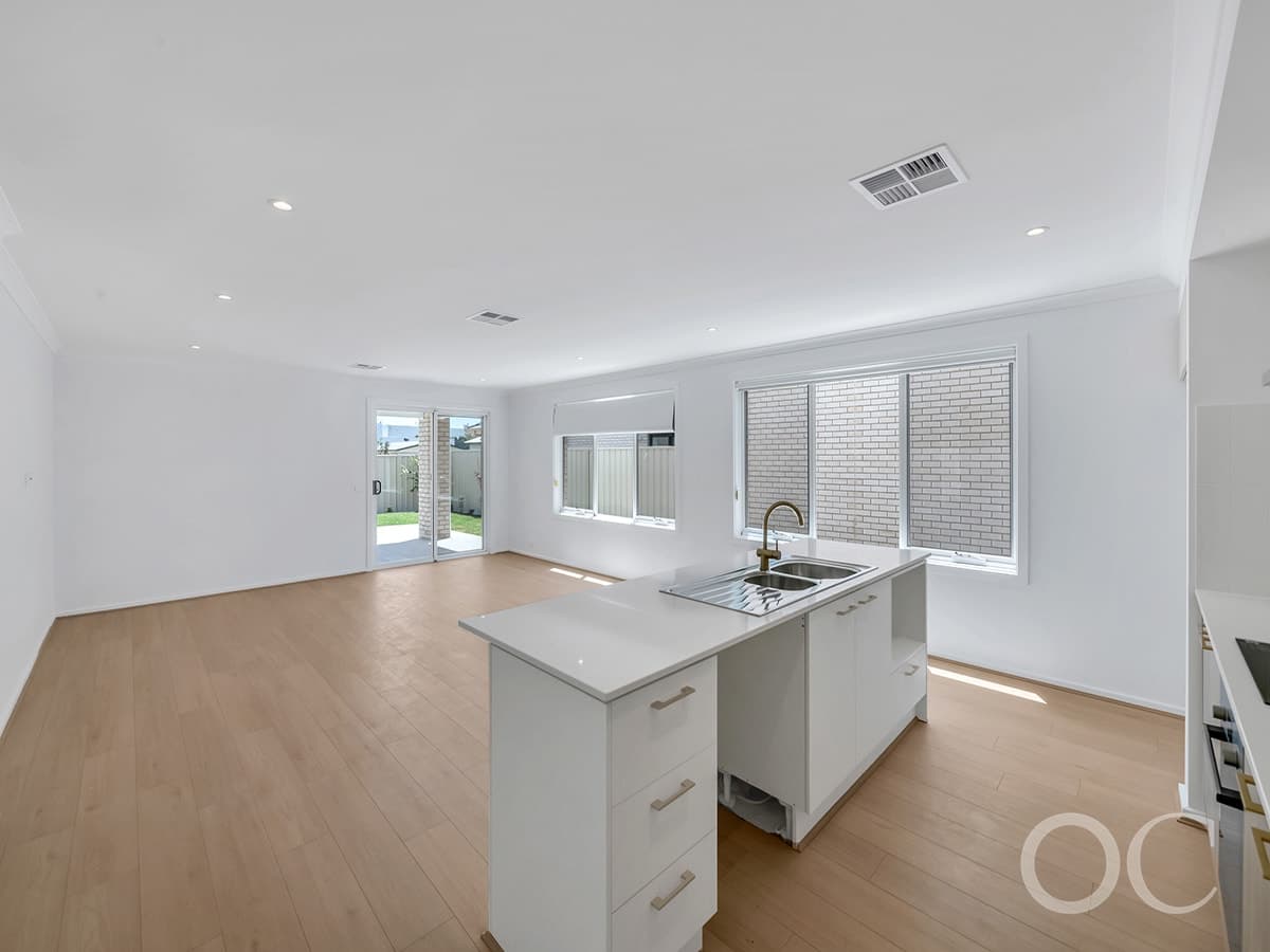10 McDonald Avenue, Aldinga Beach - Thumbnail 5