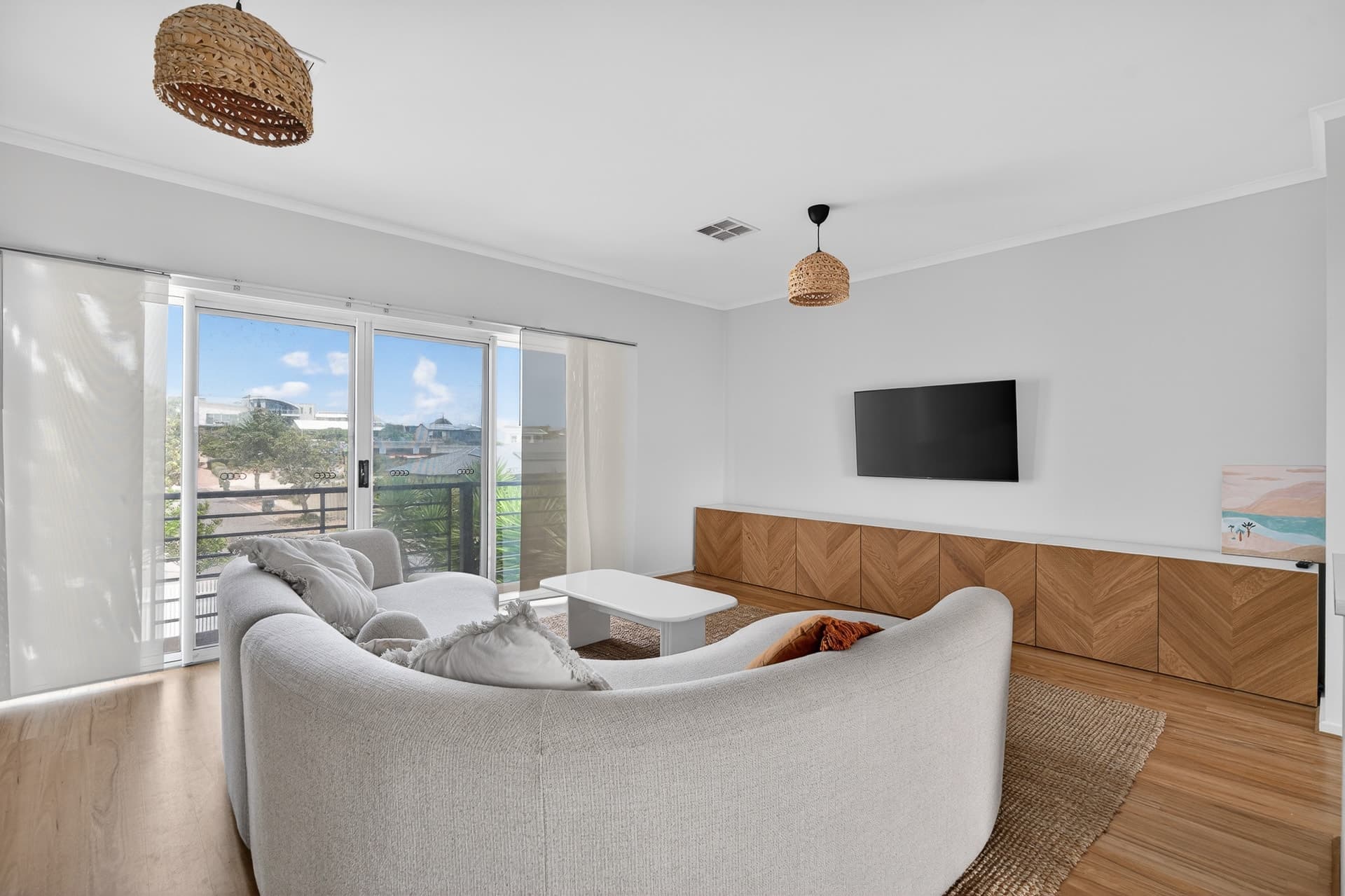 10 Morrison Avenue, Middleton - Thumbnail 2