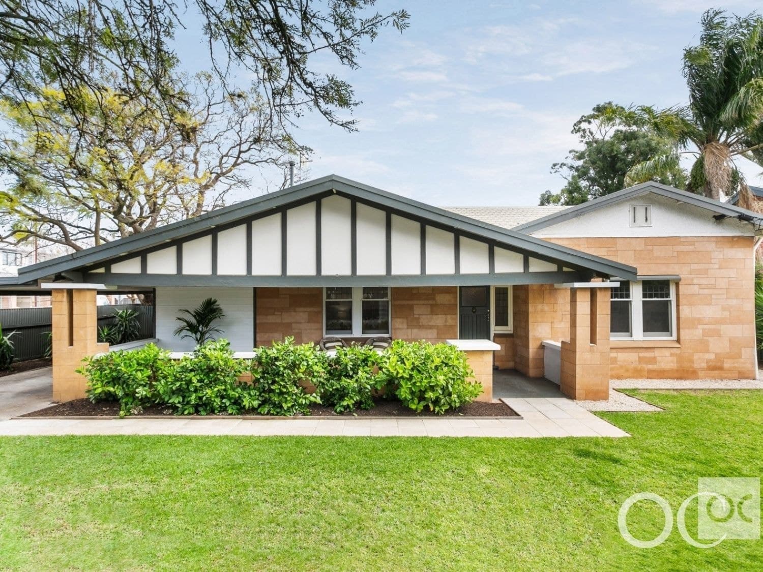 100 East Avenue, Clarence Park - Image 1