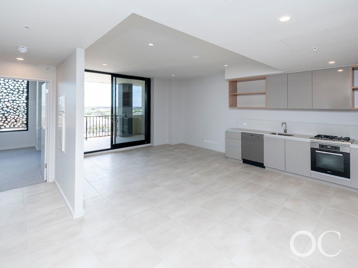 707/10 Park Terrace, Bowden - Thumbnail 2