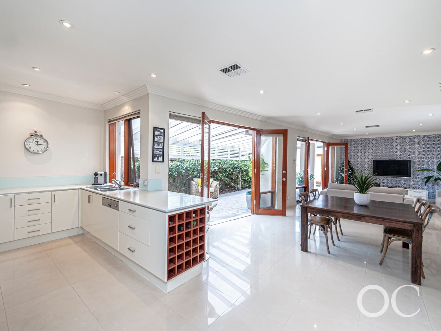 22 Medallion Drive, Grange - Thumbnail 4