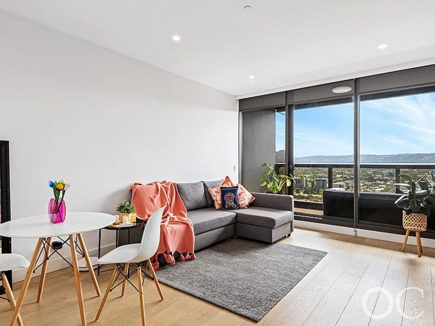 2205/421 King William Street, Adelaide - Thumbnail 2