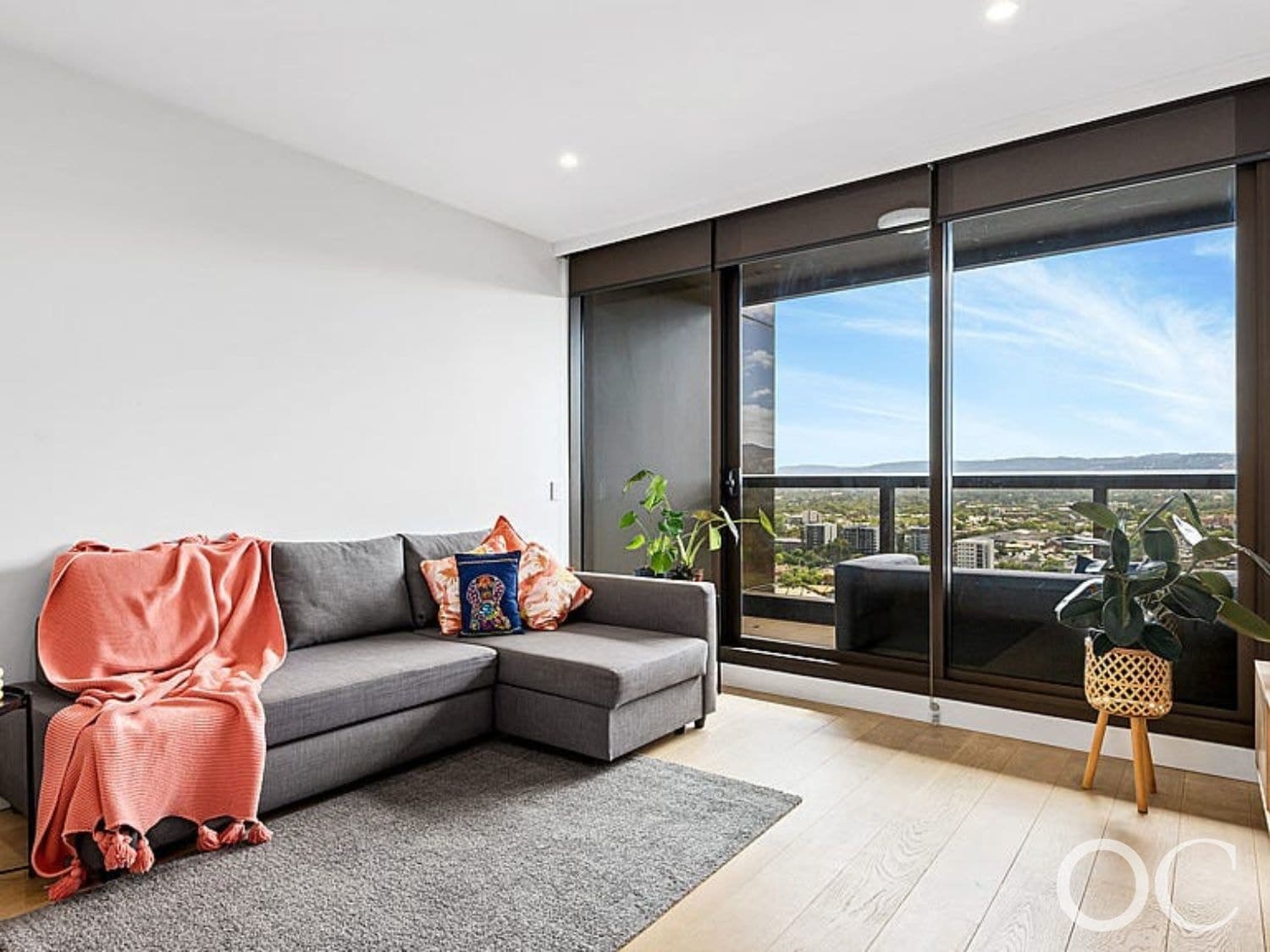 2205/421 King William Street, Adelaide - Thumbnail 4