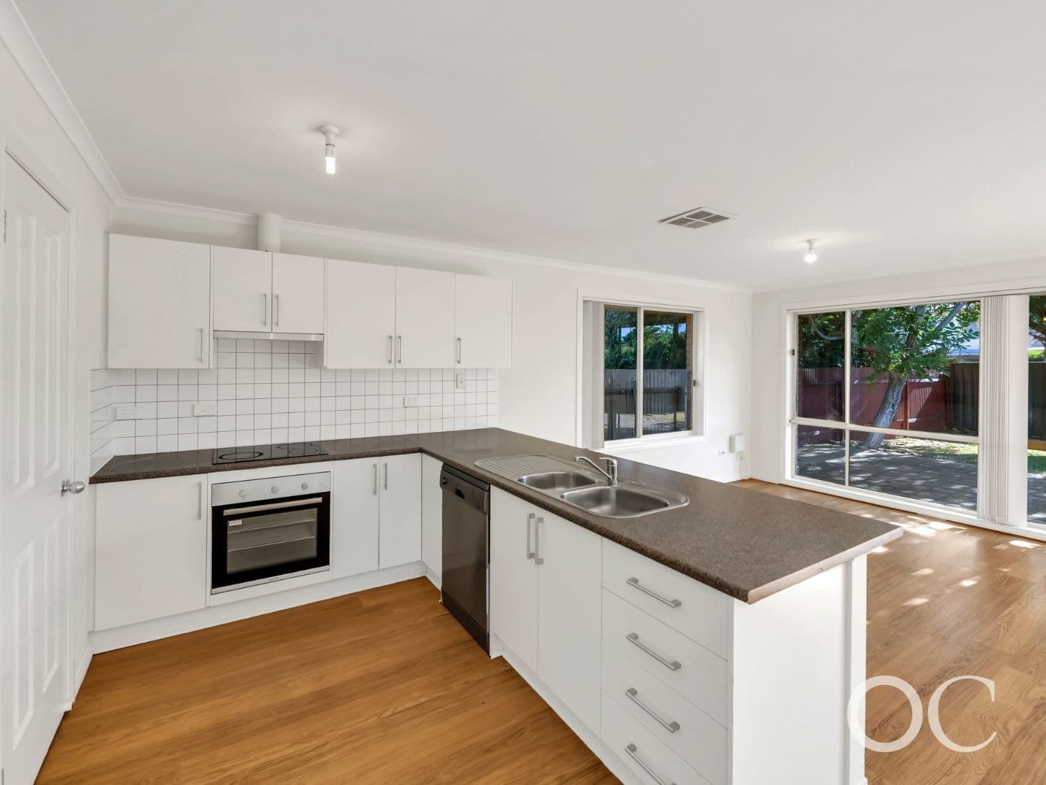 2D Plymouth Street, Aldinga Beach - Thumbnail 3