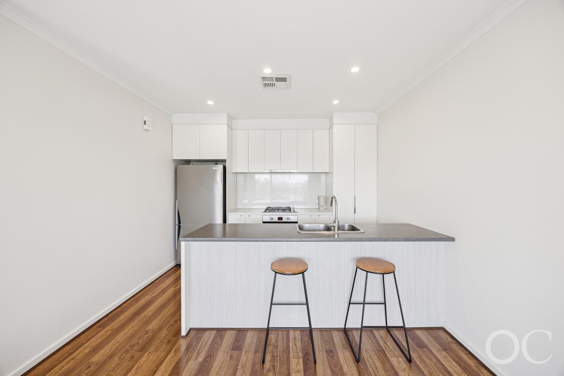 1 Steeplechase Avenue, St Clair - Thumbnail 5