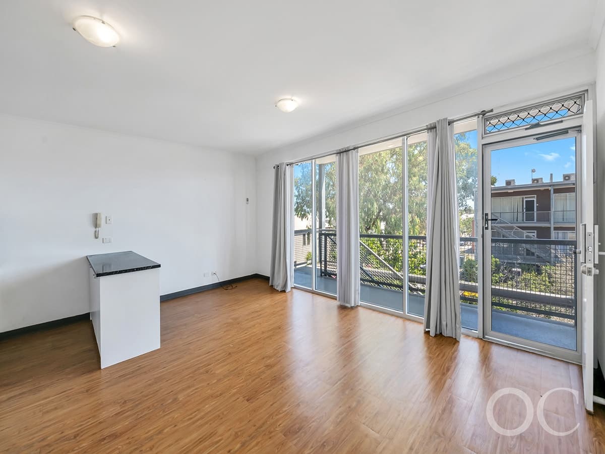 33/13 Yates Street, Mawson Lakes - Image 1