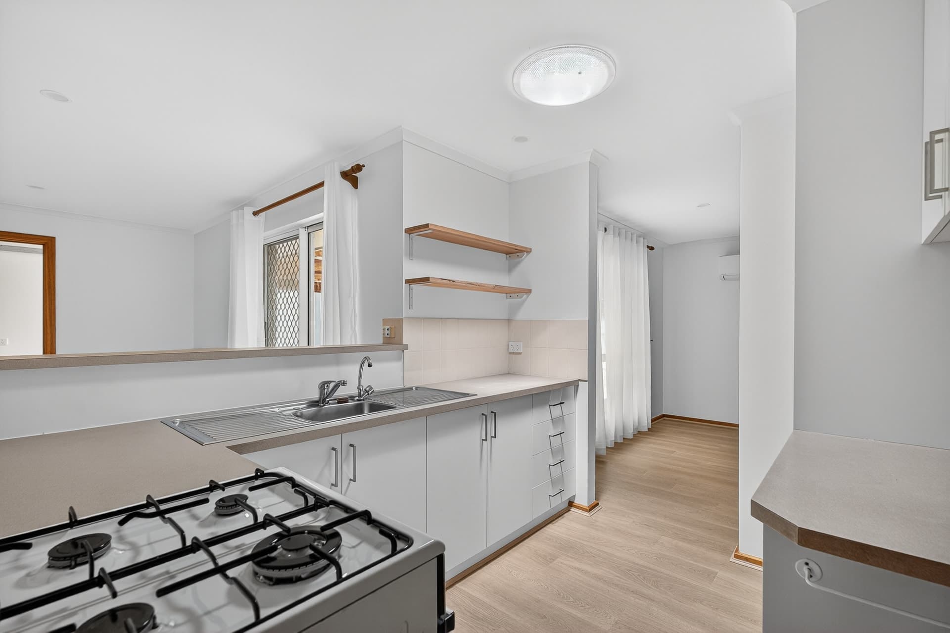 103 North Terrace, Port Elliot - Thumbnail 6