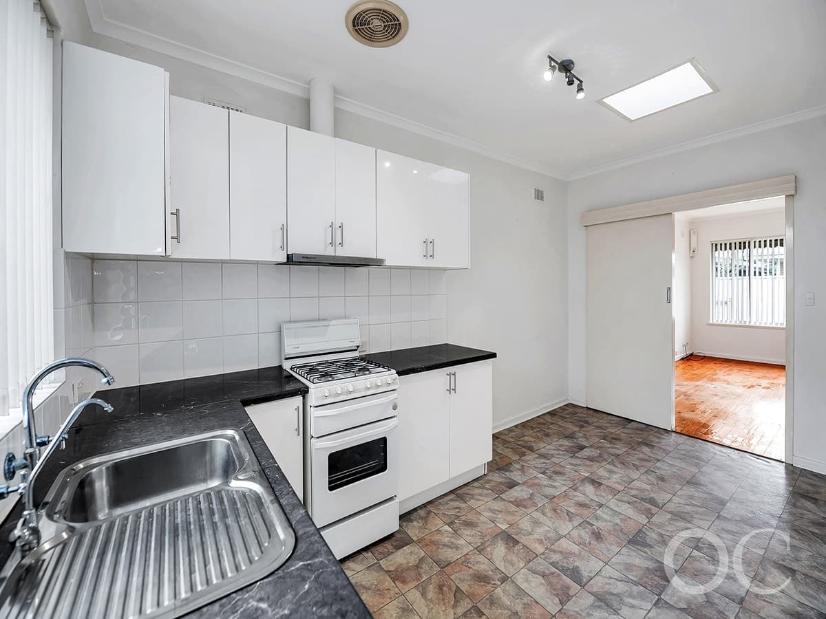 3/2A Moy Avenue, Warradale - Thumbnail 2