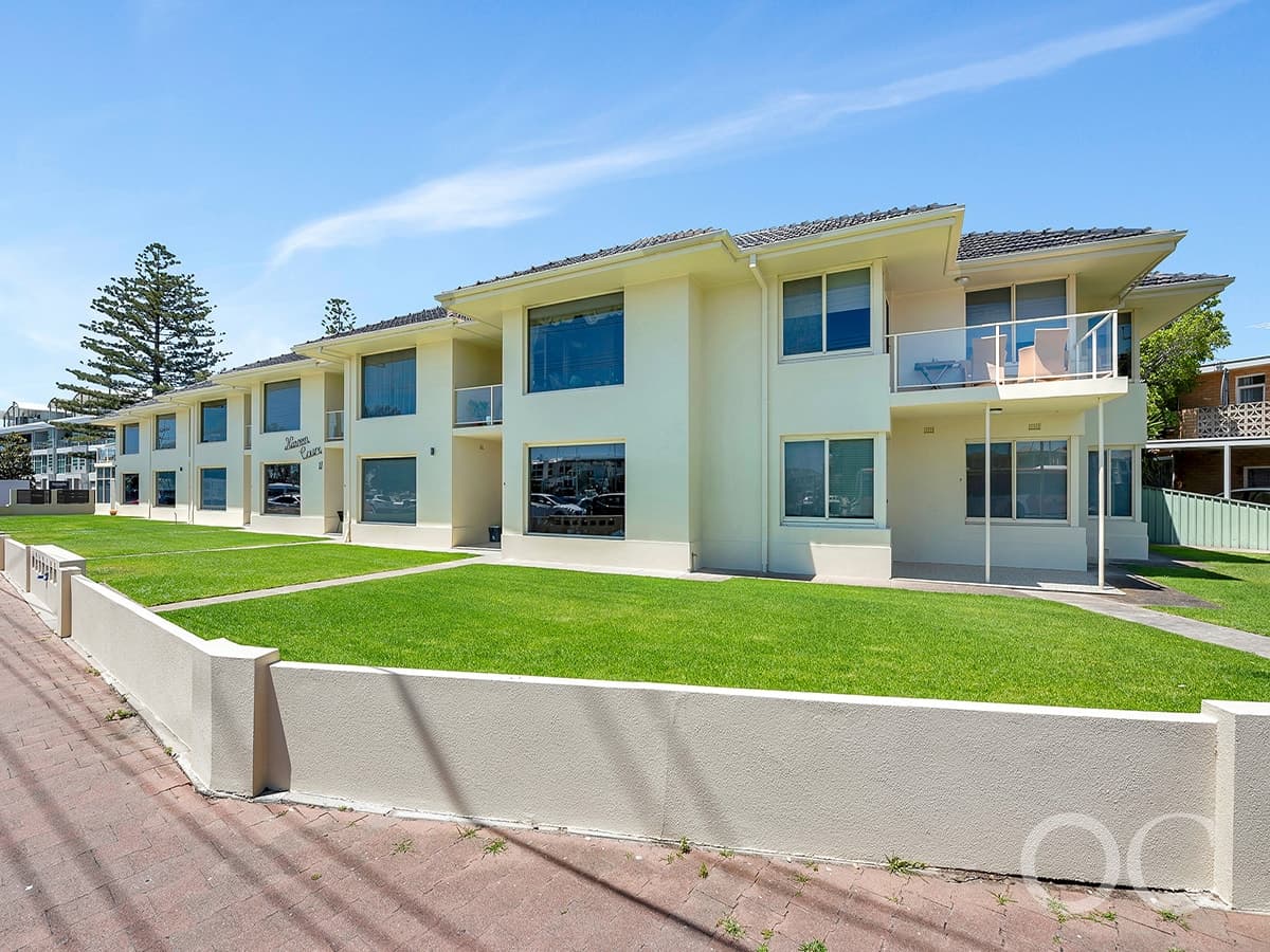 10/11 Adelphi Terrace, Glenelg North - Image 1