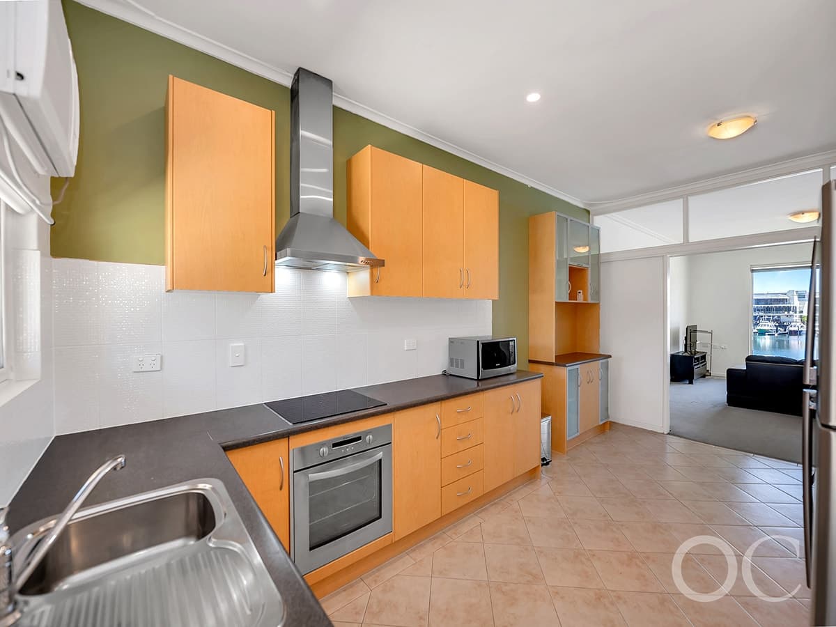 10/11 Adelphi Terrace, Glenelg North - Thumbnail 3
