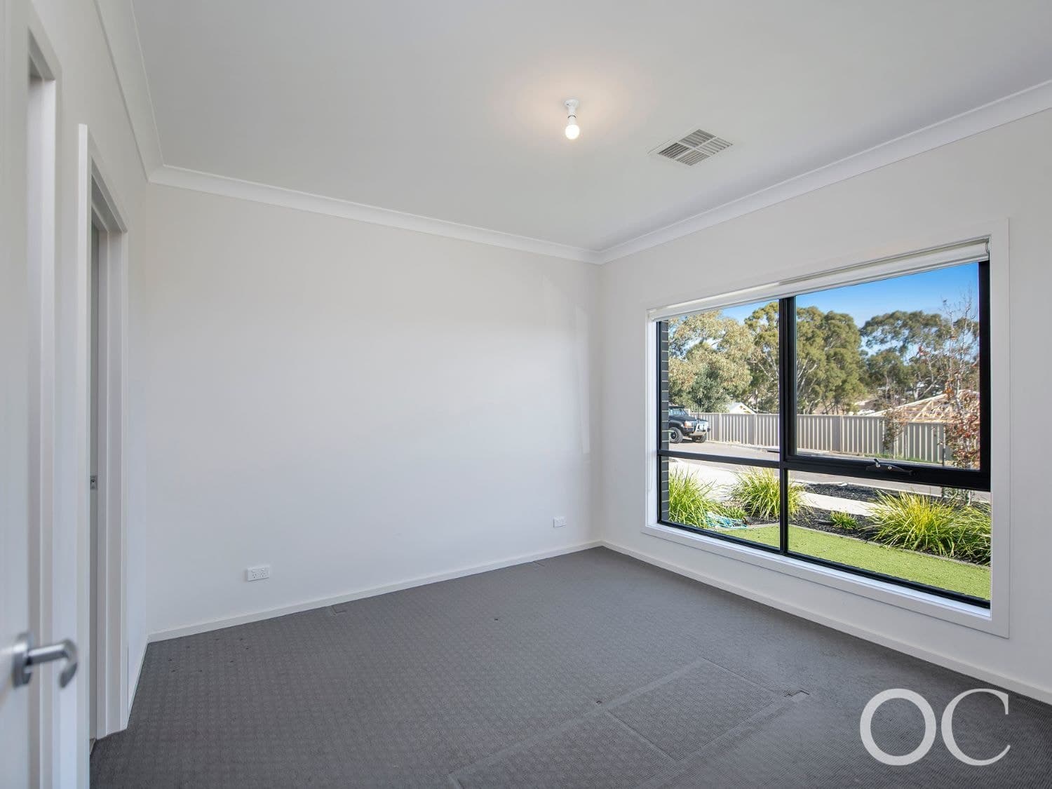 16 Colins Way, Hackham - Thumbnail 5