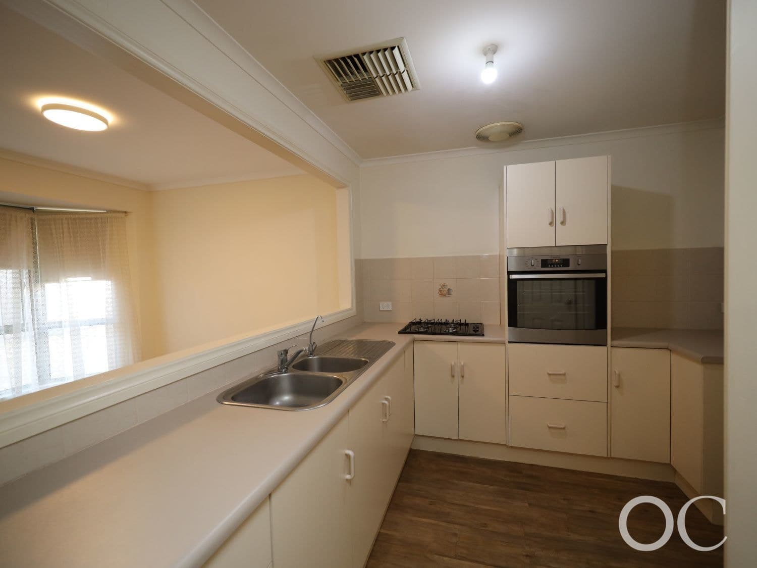 2 Aloisi Court, Woodcroft - Thumbnail 2